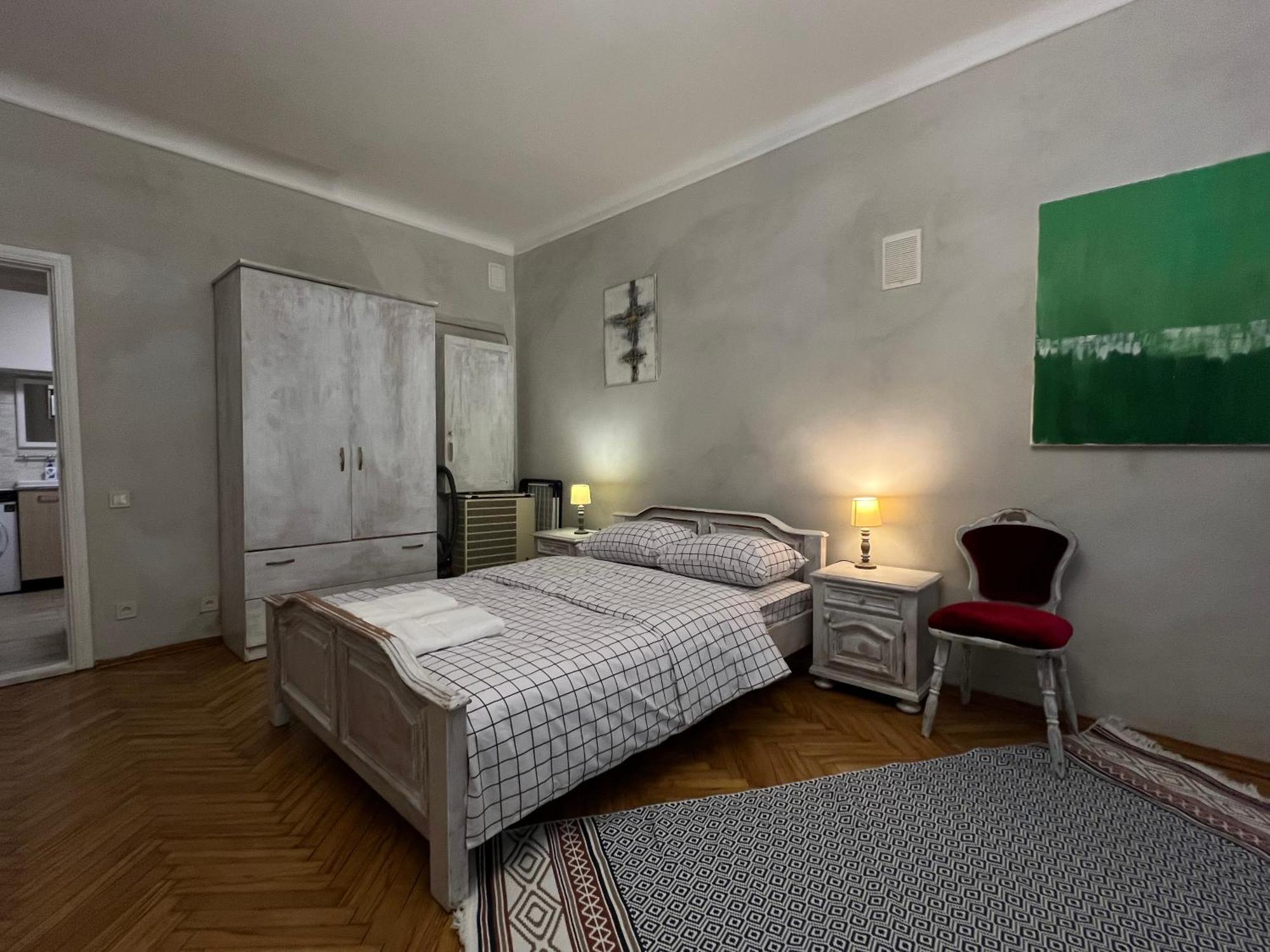 Loft-Style Apt On Virmenska Str Lviv Exterior foto